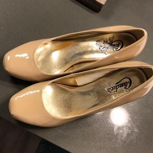 Size9 nude heels